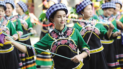 中华56个民族之布依族简介|享有“水稻民族”之称